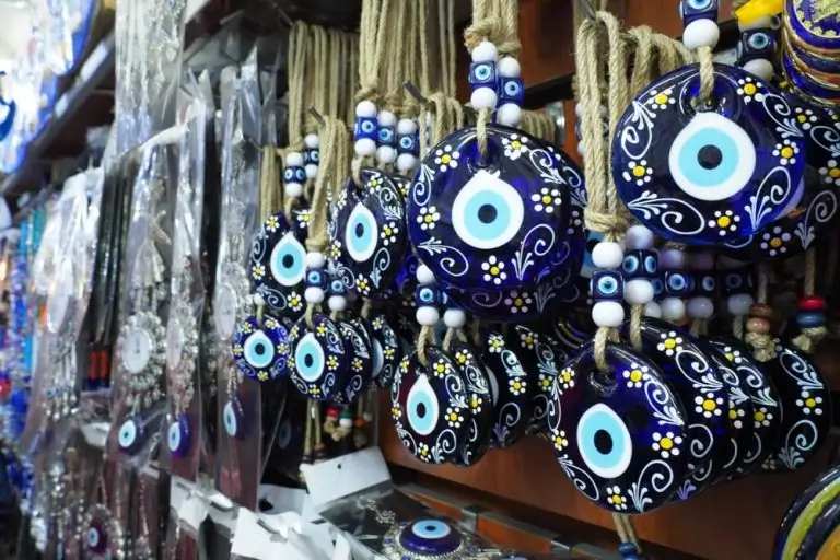 antalya-dental-travel-Nazar-Boncuk-The-Evil-Eye-Protector