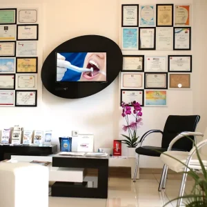 UFUK İŞMAN DİŞ KLİNİĞİ 2A