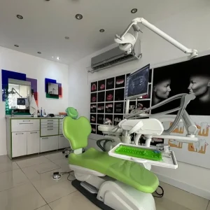 UFUK İŞMAN DİŞ KLİNİĞİ 6